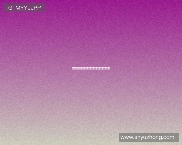 足球明星手持大刀的震撼瞬间展现运动与力量的完美结合